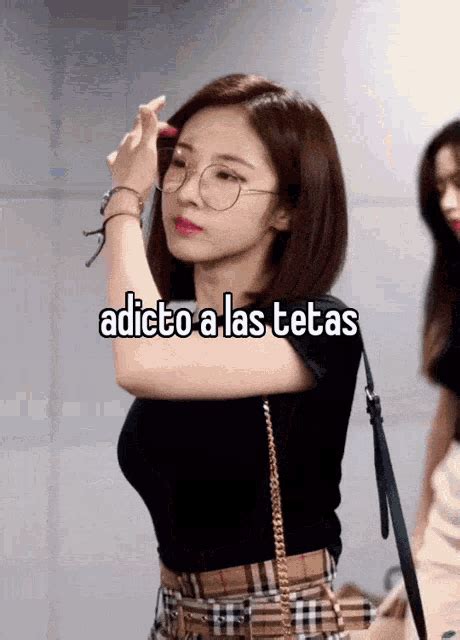 mujeres tetonas gif|Tetas Gifs .